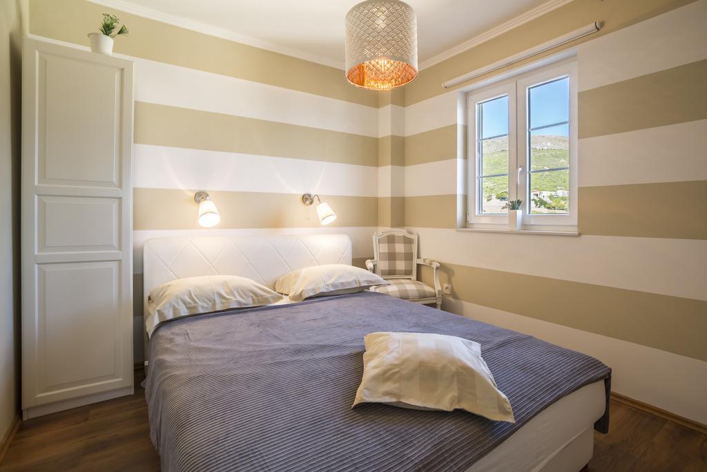 Apartments Villa 9 Подстрана Екстер'єр фото